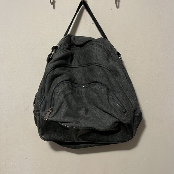 Stella McCartney Adidas gym bag in grey - Picture 2 of 2